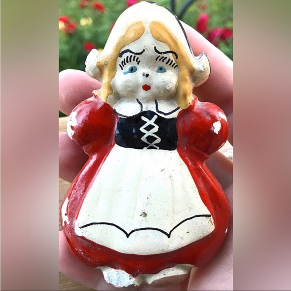 Folk Art Chalk Ware Set Wall Hanging - Picture 6 of 11